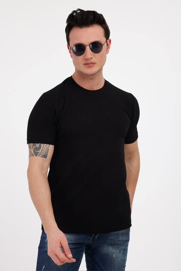 BASIC&COOL Bisiklet Yaka Pamuklu Tişört - Siyah - Decas (1)