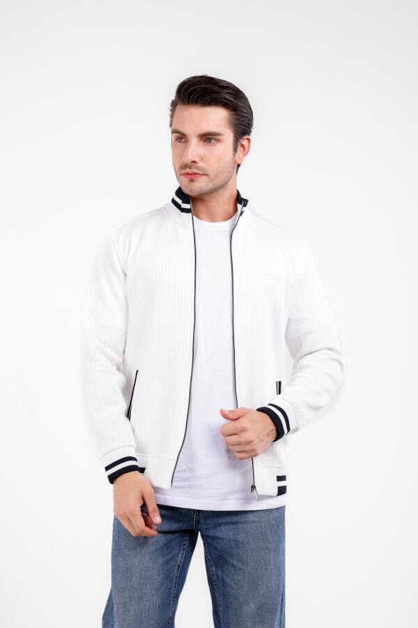 PROO Gofre Dik Yaka Fermuarlı Hırka - Beyaz - Decas