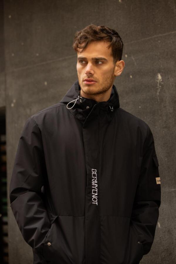 YARN İçi Astarlı Suya Dayanıklı Kapşonlu Fermuarlı Yağmurluk - Siyah - Decas (1)